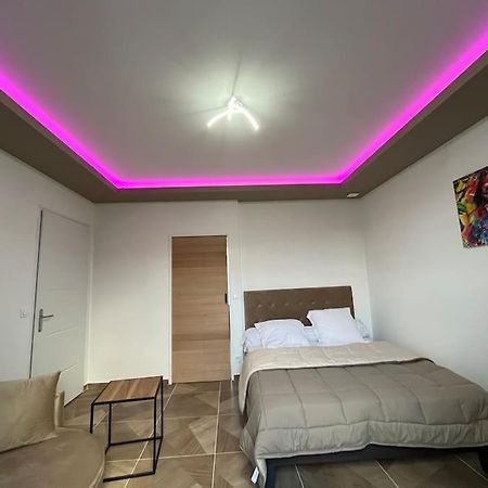 Studio 54 Compiègne Exteriör bild