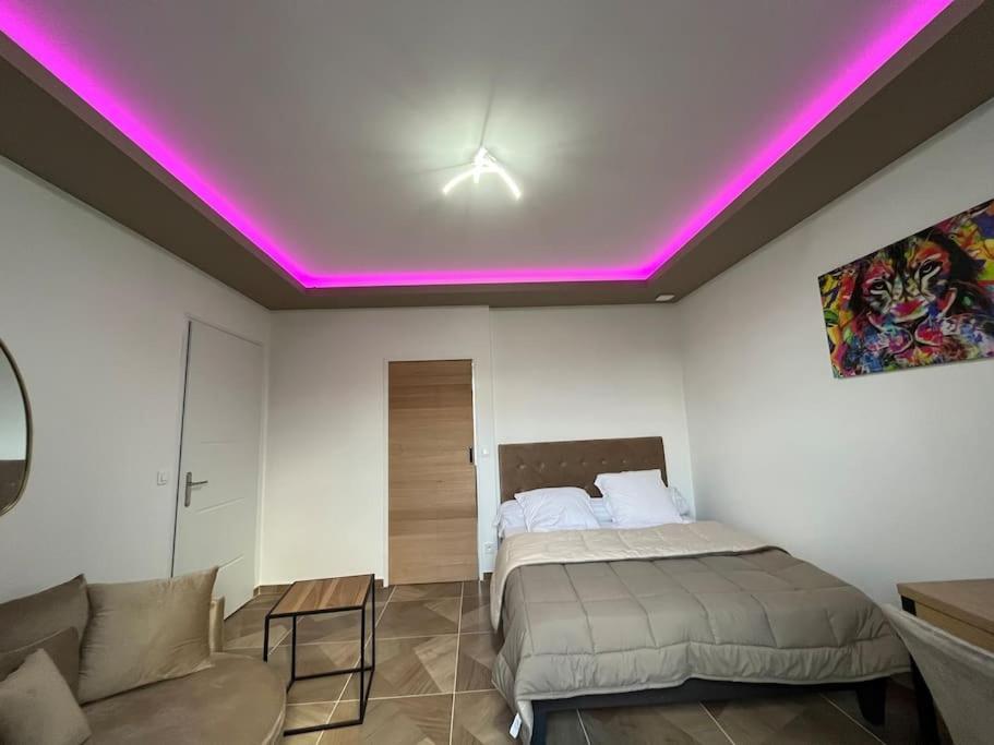 Studio 54 Compiègne Exteriör bild